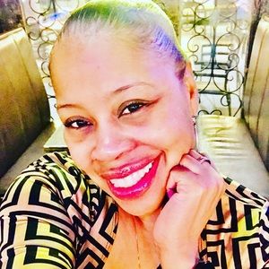 Meet your Posher, Tomeka